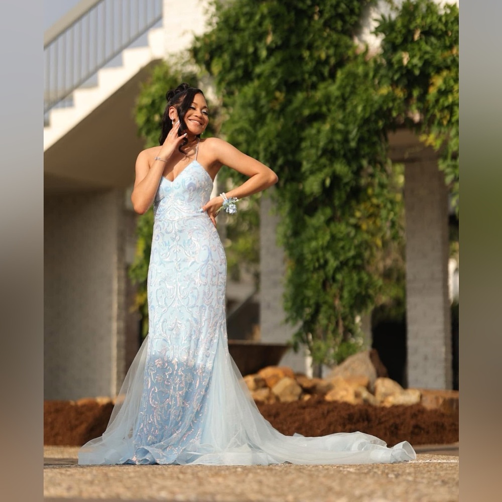 Blush Prom or Homecoming Light Blue Dress Size 0 - Picture 4 of 7